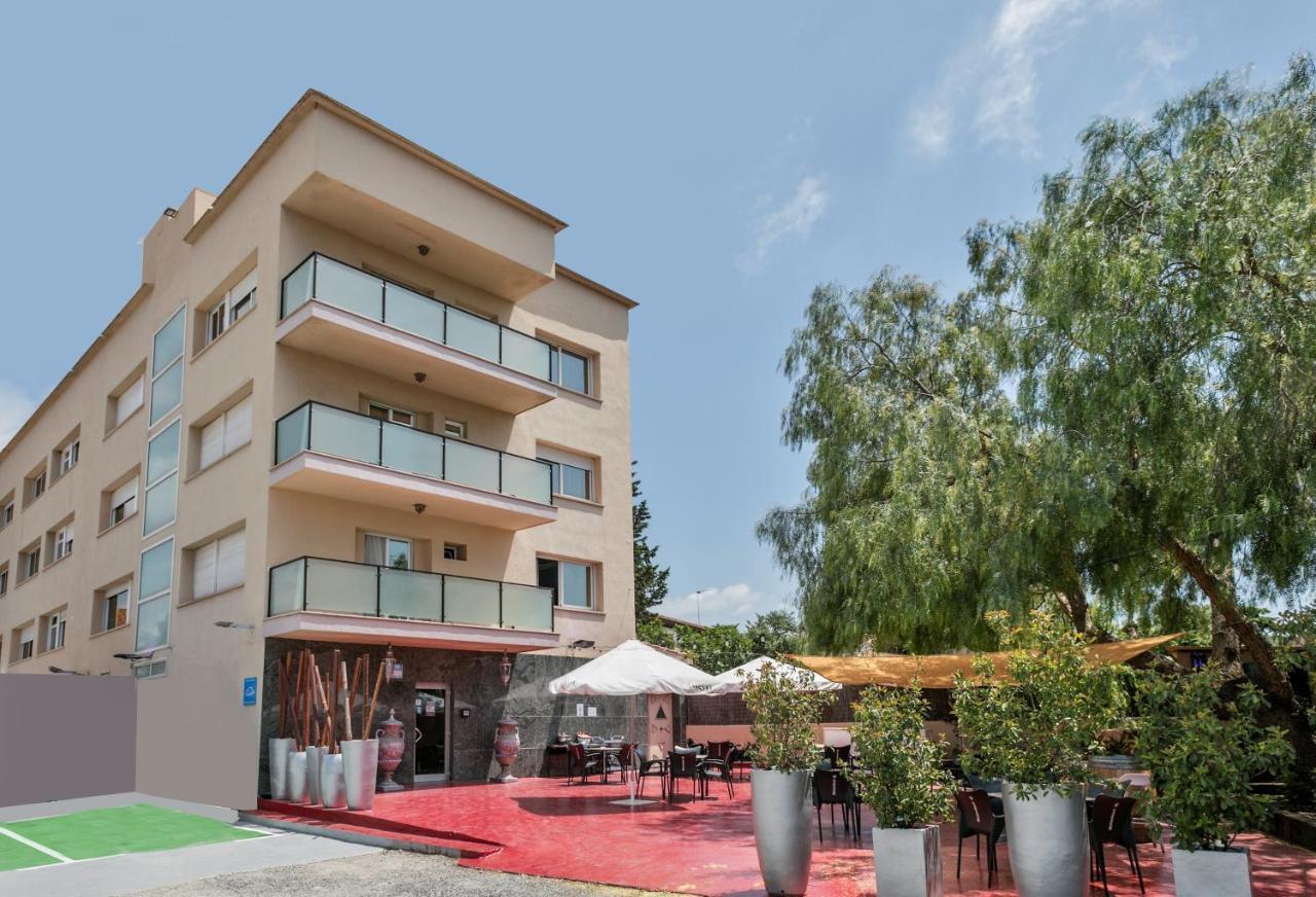 Hotel H Ґранульєс Екстер'єр фото